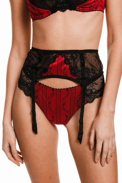 GARTER BELT